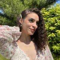 Kristin Vanhorn's Instagram, Twitter & Facebook