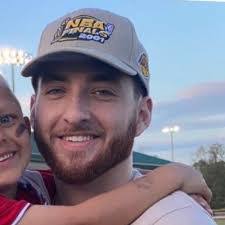 Craig Binns's Instagram, Twitter & Facebook