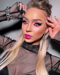 Karen Farrugia's Instagram, Twitter & Facebook