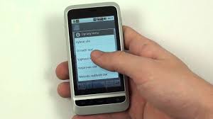 Vodafone 945 - psaní zpráv - YouTube