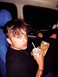 Patrik: è uscito “altre mille volte", il nuovo singolo del giovane  cantautore salernitano