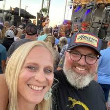 Happy Birthday to Steve Buscemi, who was honored as an Outstanding American  by our Downstate New York Chapter in 2015. Steve wrestled for Valley Stream  Central High School and was coached by