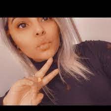 Louise Speights's Instagram, Twitter & Facebook