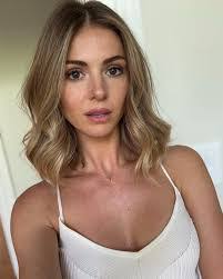 Becky Dalton's Instagram, Twitter & Facebook