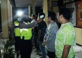 Jne didirikan tahun 1990, pt tiki jalur nugraha ekakurir (jne) melayani. Berita Terkait Rembang Berita Rembang Terbaru
