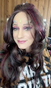 Wenches sharing favorite clothing inspiration