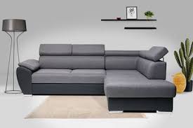 Avec sa fonction convertible, ce dernier peut devenir votre meilleur allié pour votre vie de tous les jours.en. Canape D Angle Lisa Design Barcelone Canape D 39 Angle Convertible Avec Tetieres En Simili Et Tissu Droit Couleur Noir Gris Darty