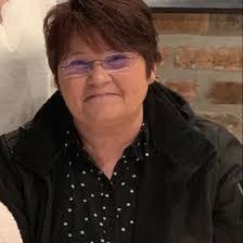 Jeannie Jalbert's Instagram, Twitter & Facebook