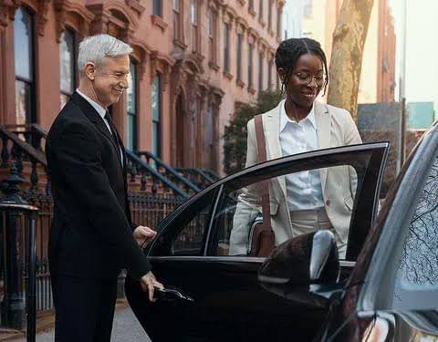 Professional Chauffeur Service | Luxury Rides RL VIP