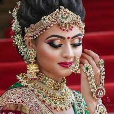 Stylish Unique Eyeliner Styles For Bride Indian Bride Makeup Best Bridal Makeup Indian Bridal Makeup