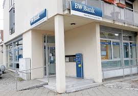 Our online magazine lbbw perspectives keeps you regularly informed about current and relevant issues. Uhlbach Es Gibt Lediglich Noch Automaten An Den Standorten Uhlbacher Platz Und Wildunger Strasse In Bad Cannstatt Erste Bw Bank Filialen Geschlossen Weitere Lokalmeldungen Cannstatter Zeitung