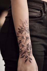 Whether you want an illustrative piece, or a neo traditional bird and floret, or even a small realism watercolor tattoo, there are so many different ways to depict this marvelous flower! 210 Tattoo Ideas Tattoos Body Art Tattoos Cool Tattoos