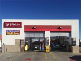 With as much as you paid for your vehicle, you want to keep it on the road as long as possible. Oil Change Soft Cloth Yuma Jiffylube Yuma Car Wash Oil Change Service In Yuma Az
