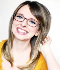 HEY NATALIE JEAN: WHAT'S IN YOUR MAKEUP BAG?