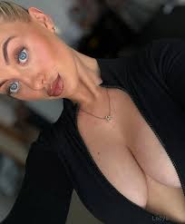 Golden Shower Raleigh | Ladys.one