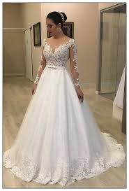 31 Fun Groomsmen Photo Ideas And Poses You Have To Try 00081 Armaweb07 Com Elegant Bridal Gown Plus Size Wedding Gowns Wedding Dress Long Sleeve