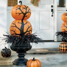 35 Best Diy Halloween Decor Indoor And Outdoor Inspire Halloween Halloween Deko Ideen Halloween Veranda Halloween Deko