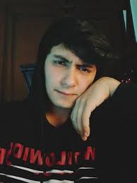 Youtubers guatemaltecos que tienen placa de 100 mil seguidores de YouTube