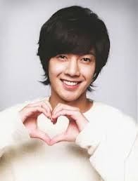 Kim Hyun Joong Wallpapers HD ‒ Applis sur Google Play