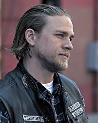 101 Curtidas 5 Comentarios My Man Charlie Hunnam Myfuckingmancharliehunnam No Instagram His Beard Jax Teller Haircut Charlie Hunnam Haircuts For Men
