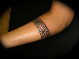Every tiny shape in these maori tattoos has a very unique and specific meaning, so combining them together helped the. Pin By Janet Lee On Tatau Maori Tattoo Tribal Wrist Tattoos Tattoo Bracelet