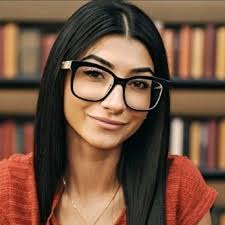 SARAH-ELIESSA BADAOUI WINS 2024 GLOBAL RECOGNITION AWARD™ • Global  Recognition Awards™