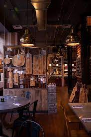 Pin Di Eva Soh Su Restaurant Bar Coffee Design Design Per Interni Ristorante Design Bar Ristorante Arredamento Scaffale