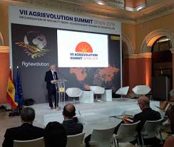 Spanish Journalists Meet With Ifaj President Ifaj 100% recyclable high performance multilayer agricultural stretch film for silage baling. ifaj