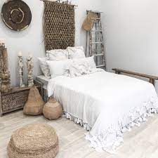 Bohemian Bedroom Decor Has Become One Of The Most Coveted Aesthetics On Pinterest And Instagram But It S S Bohemian Bedroom Decor Bedroom Design Bedroom Decor