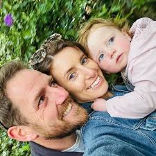 Charity night for brave mum who has vowed not to give up in cancer battle