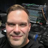 20+ "Logsdon" profiles