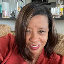 Miss Browns Low Carb Meaty Spaghetti! I used @barillaus Protein Plus  noodles to reduce the carb intake! It's just as tasty as regular pasta!!!  Ingredients 2 tablespoons olive oil 2 cloves garlic,