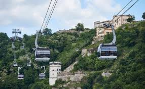 Beim atemberaubenden blick hinunter von der aus holz erbauten plattform über die stadt koblenz erleben sie die einzige stadt an rhein und mosel aus einer völlig neuen perspektive. Koblenz Wie Kann Die Seilbahn Weiter Gondeln Koblenz Region Rhein Zeitung