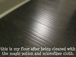 Laminate Cleaner 1 3 Cup Of Water 1 3 Cup Of White Vinegar 1 3 Cup Of Rubbing Alcohol 3 Drops Of Dish Soap Clean Laminate Floor Cleaner Green Cleaning