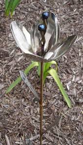 Garten Skulpturen Zum Selbermachen 25 Ausgefallene Ideen Metallkunstprojekte Metall Gartenkunst Und Besteck Kunst
