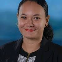 Elisha Bird's Instagram, Twitter & Facebook