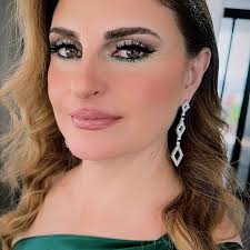 بين رئيس القوات وعقيلته... عشاء خاص في باريس!