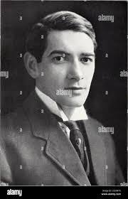 Joseph Grinnell's Instagram, Twitter & Facebook