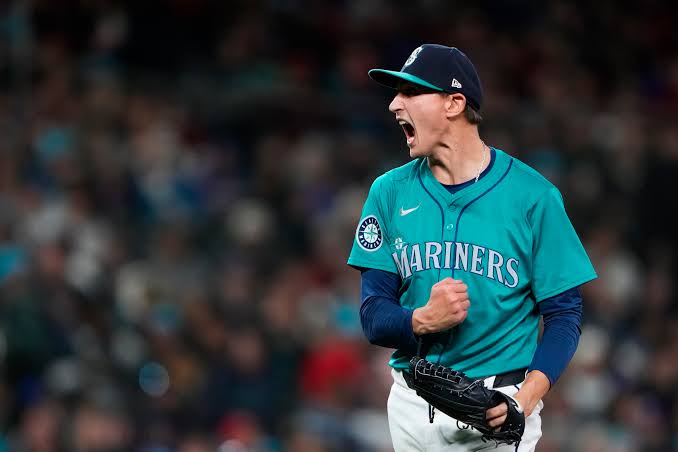 George Kirby strikes out a career-high 12 as the Mariners beat the  Diamondbacks 3-1 – San Diego Union-Tribune