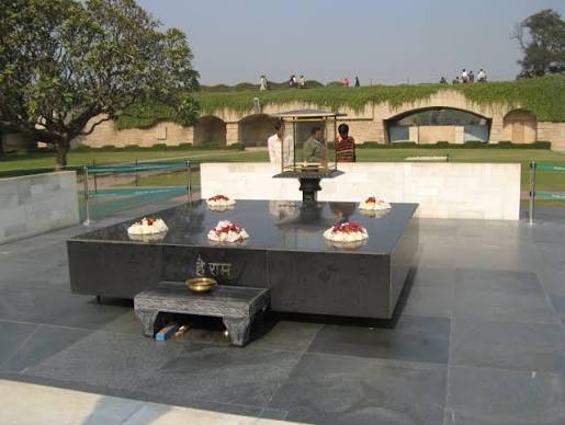 RAJ GHAT – MAHATMA GANDHI´S RESTING PLACE – Alajournal