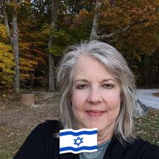 David Diga Hernandez added a new photo.