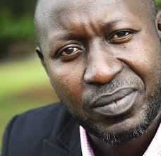 Brave journalists withstand[08]