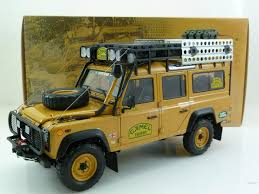 This 1:18 land rover defender scale model come with some very interesting features like carry case as mentioned before, which can be these land rover defender models are camel trophy edition so the details are spot on! Land Rover Defender 110 Tdi Camel Trophy Camel Trophy 1 18 Alm810305 Almost Real Modellauto Zu Verkaufen