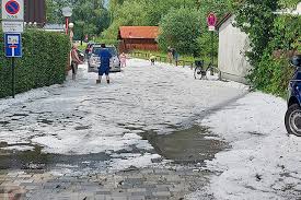 Bei der feuerwehr gingen mehr als 600 notrufe ein. Hagelmassen Bei Munchen Fotostrecke Wetteronline