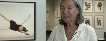 Her career ranges from striking portraits and shots from the studios of various artists to her landscape photographs and still lifes. Elfie Semotan Contradiction Bei C O Berlin Museumsfernsehen
