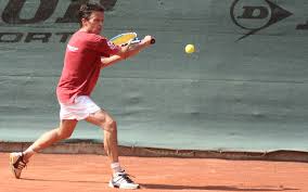 Le jeu a été créé avec flash pour tourner ce jeu a a reçu une note de 8.1 / 10 par 437 joueurs. T Davis Tennis Club