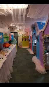 Whoville Office Decorations How The Grinch Stole Christmas Office Cubicles Office Christmas Office Cubicle Cubicle Decor