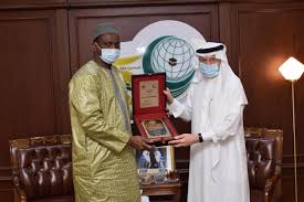Harizan bin sulaiman syed noor affendi syed darus en. International Islamic Fiqh Academy H E Dr Yousef Al Othaimeen Receives The First Copy Of The Fourth Edition Of The Academy S Resolutions And Recommendations