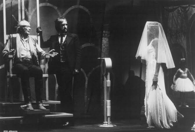 Childhood Horror: Something Wicked This Way Comes - Morbidly Beautiful