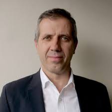 Mărturii ale studenților și absolvenților